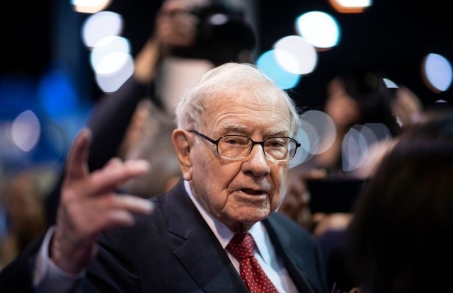 Warren Buffett tiếp tục bán cổ phiếu hãng xe điện lớn nhất Trung Quốc BYD: Chuyện gì đang xảy ra?