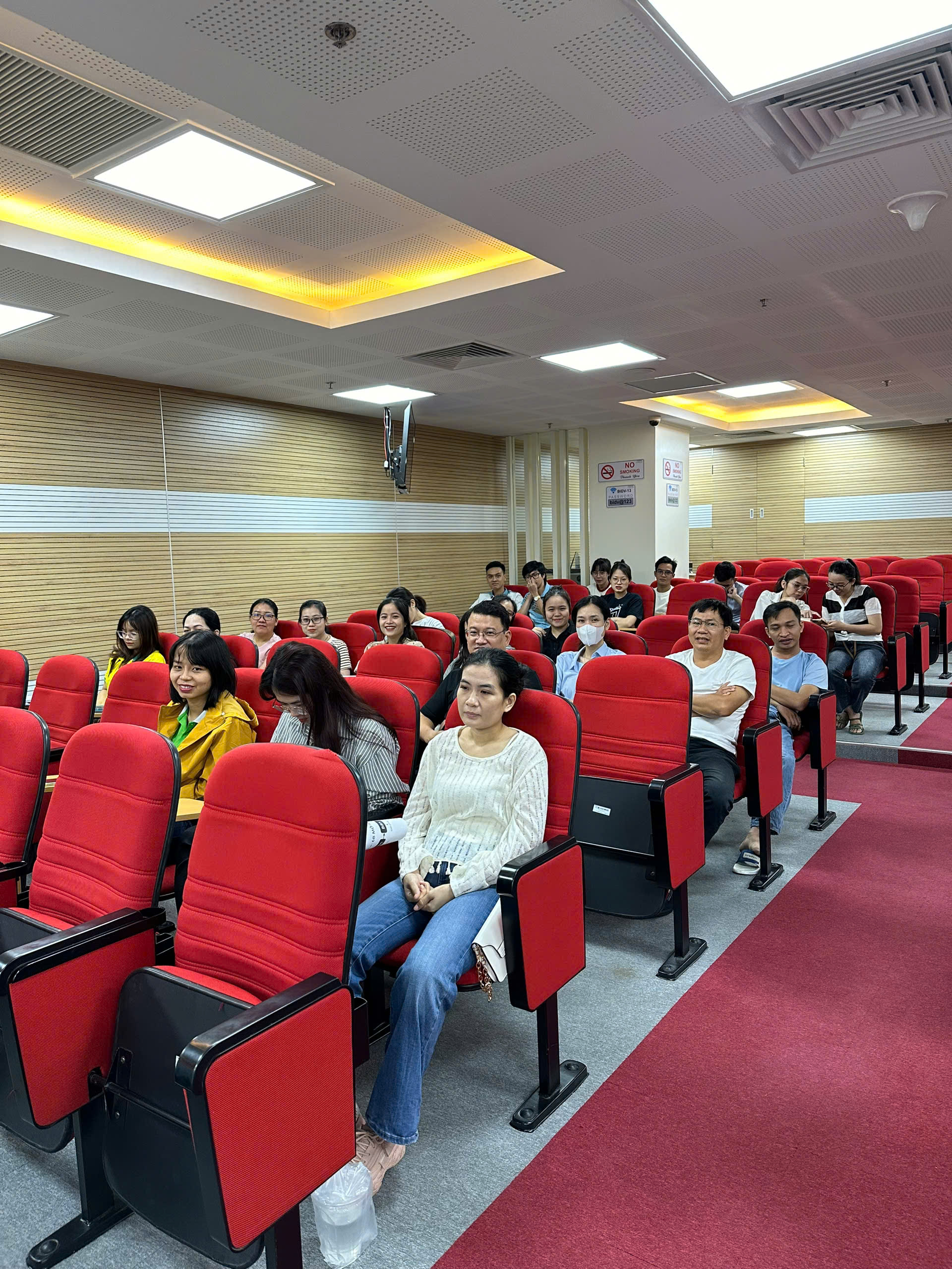 9d775fa1f10a4b54121b2