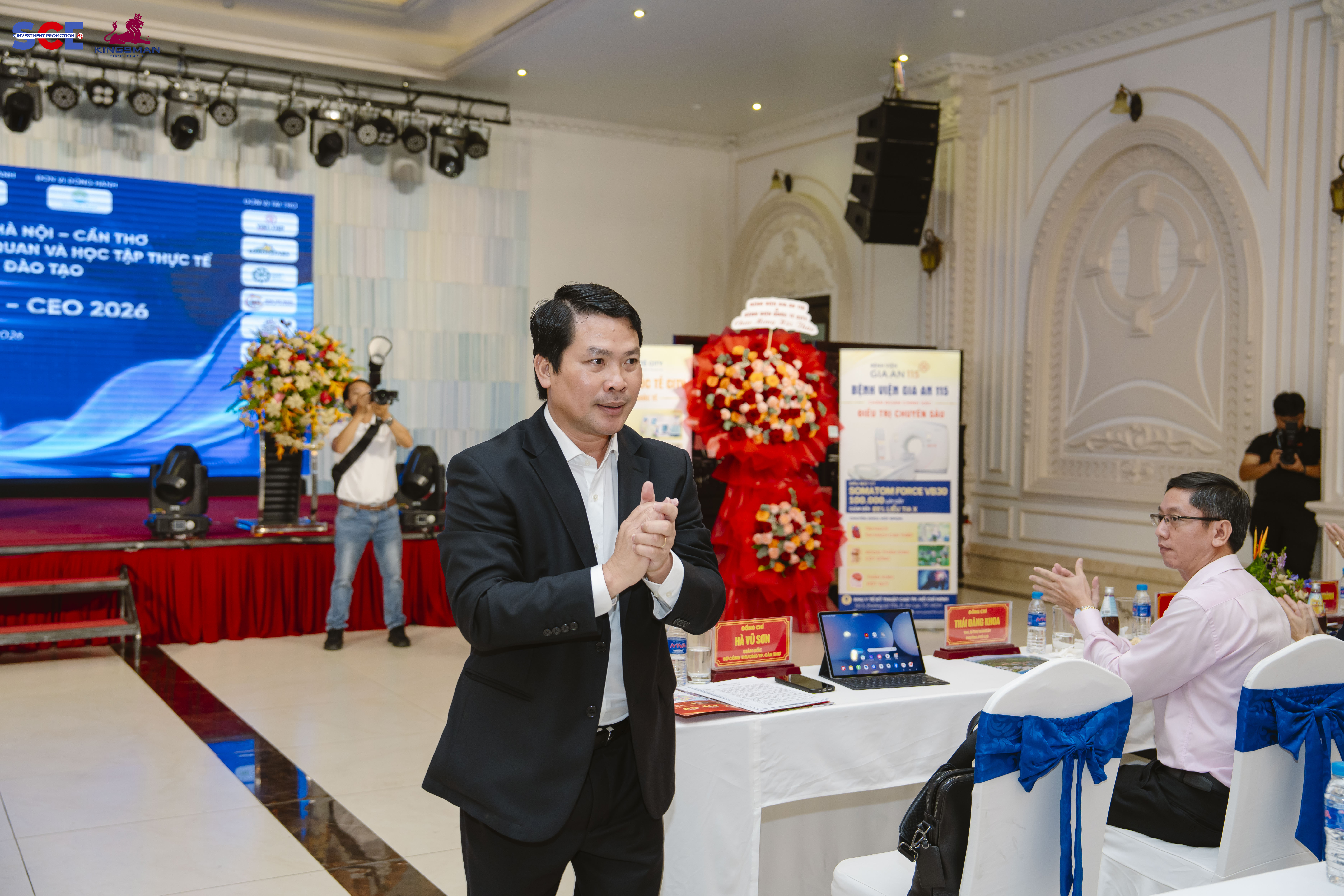HUY01735
