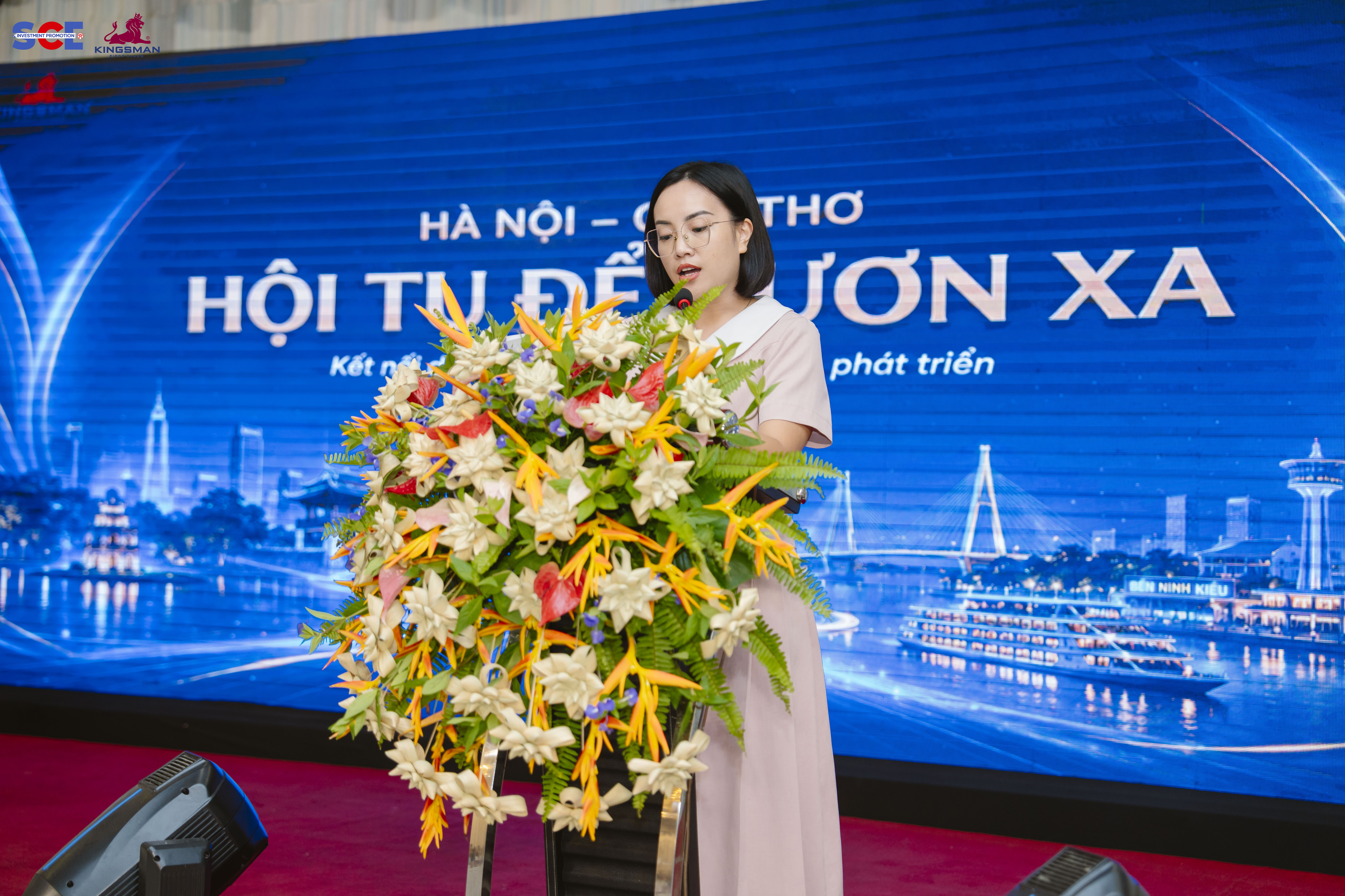 HUY02176