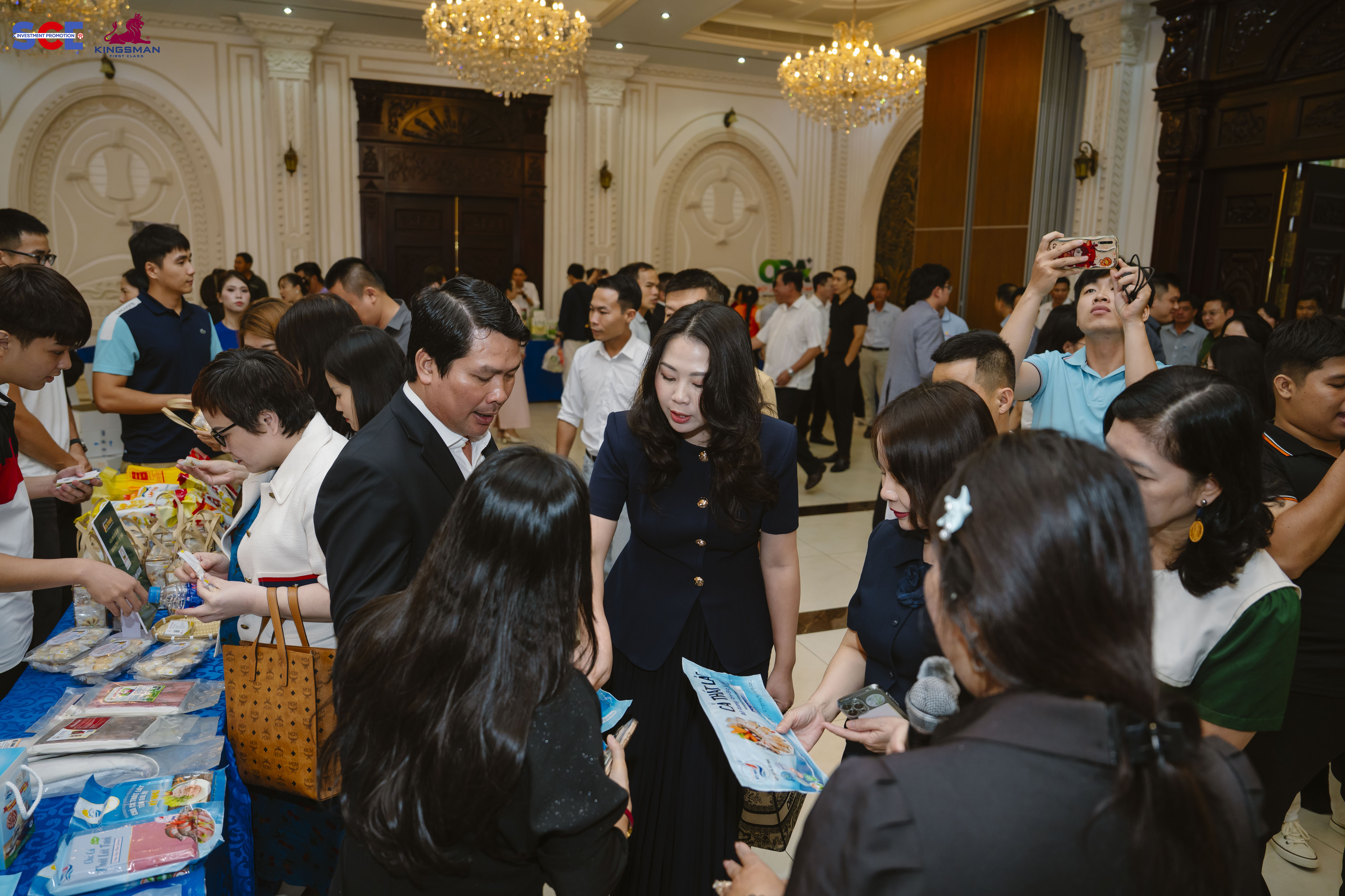HUY02410