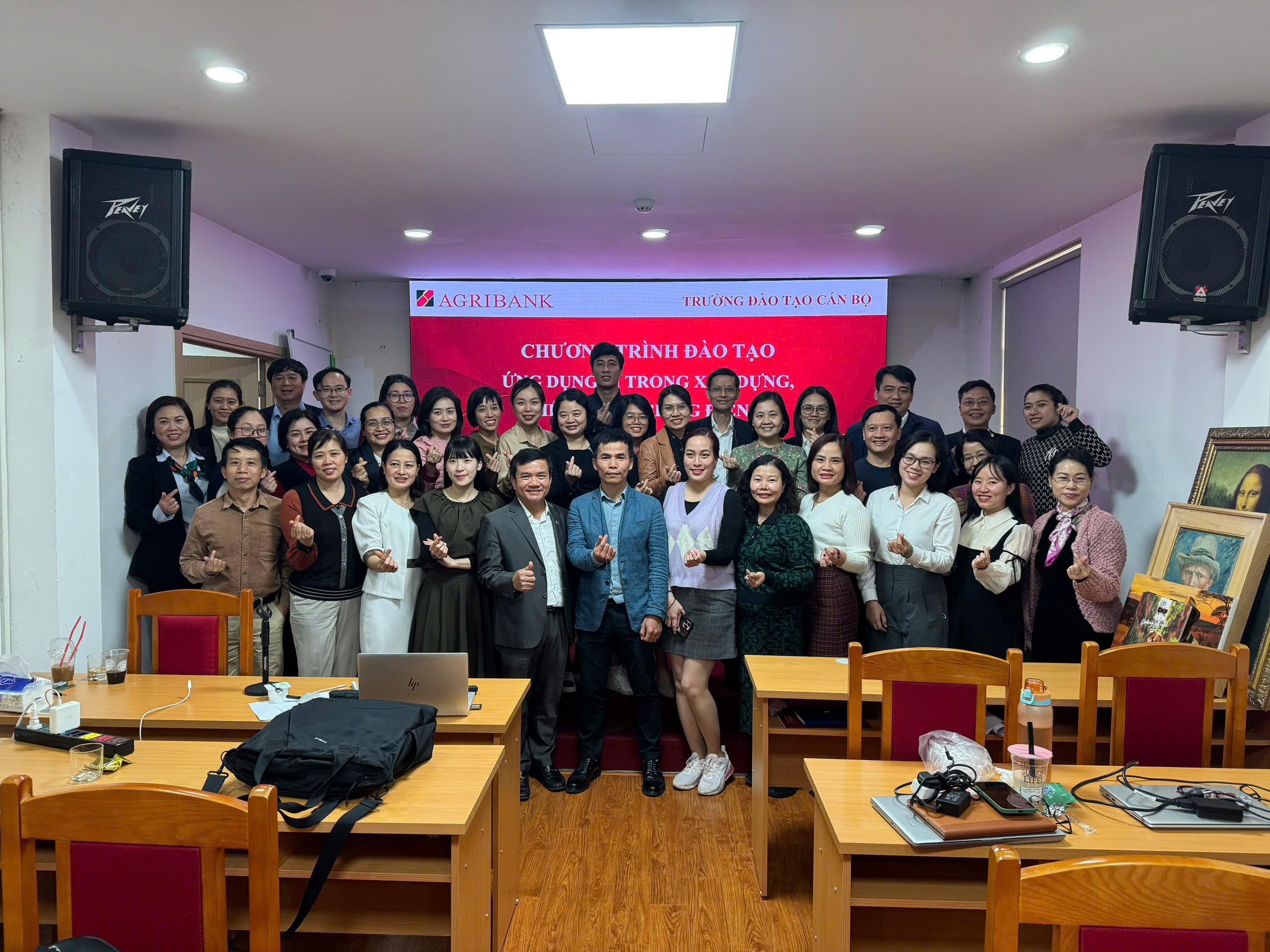 027cf4f33ebe81e0d8af