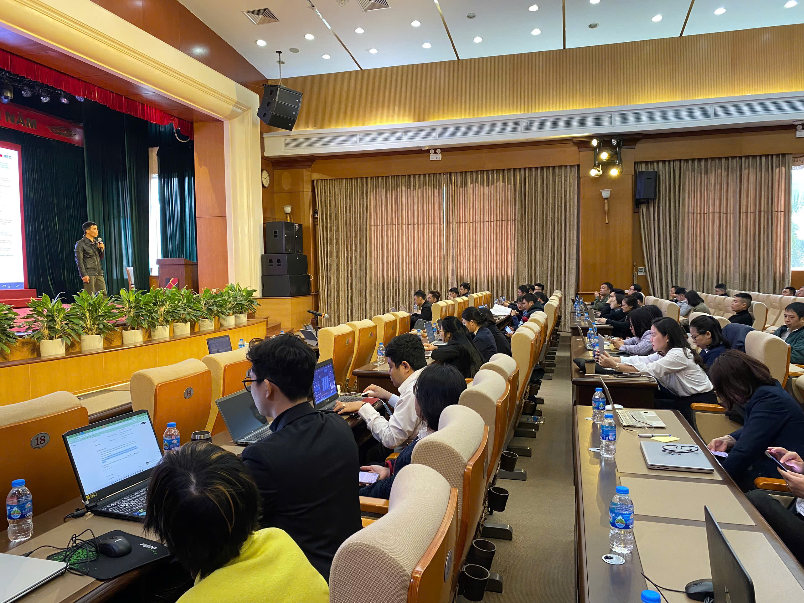 735670528ddc33826acd