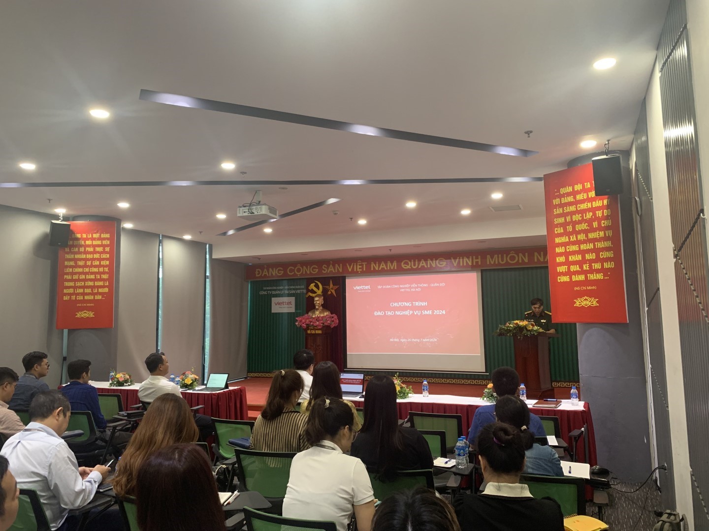 9869a55df2bf57e10eae