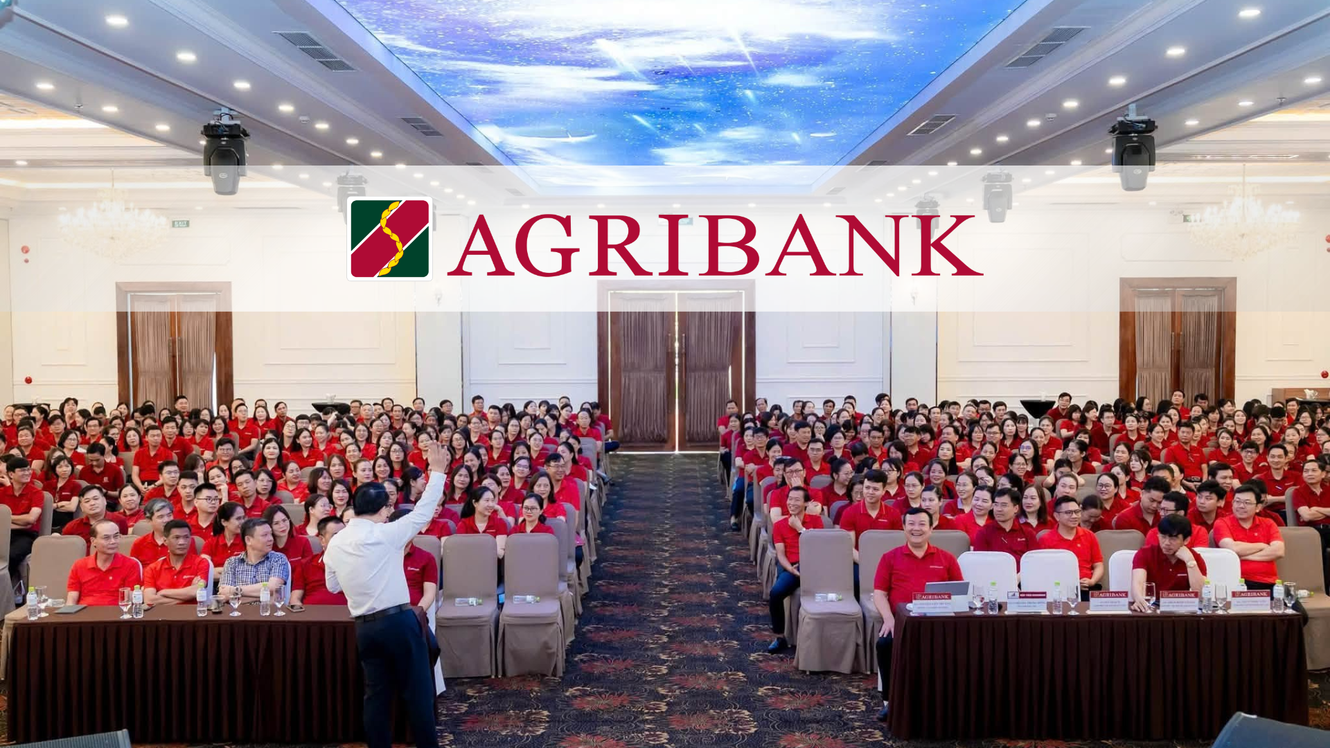 Chuẩn hóa phong cách phục vụ – Phát triển năng lực bán hàng và chăm sóc khách hàng