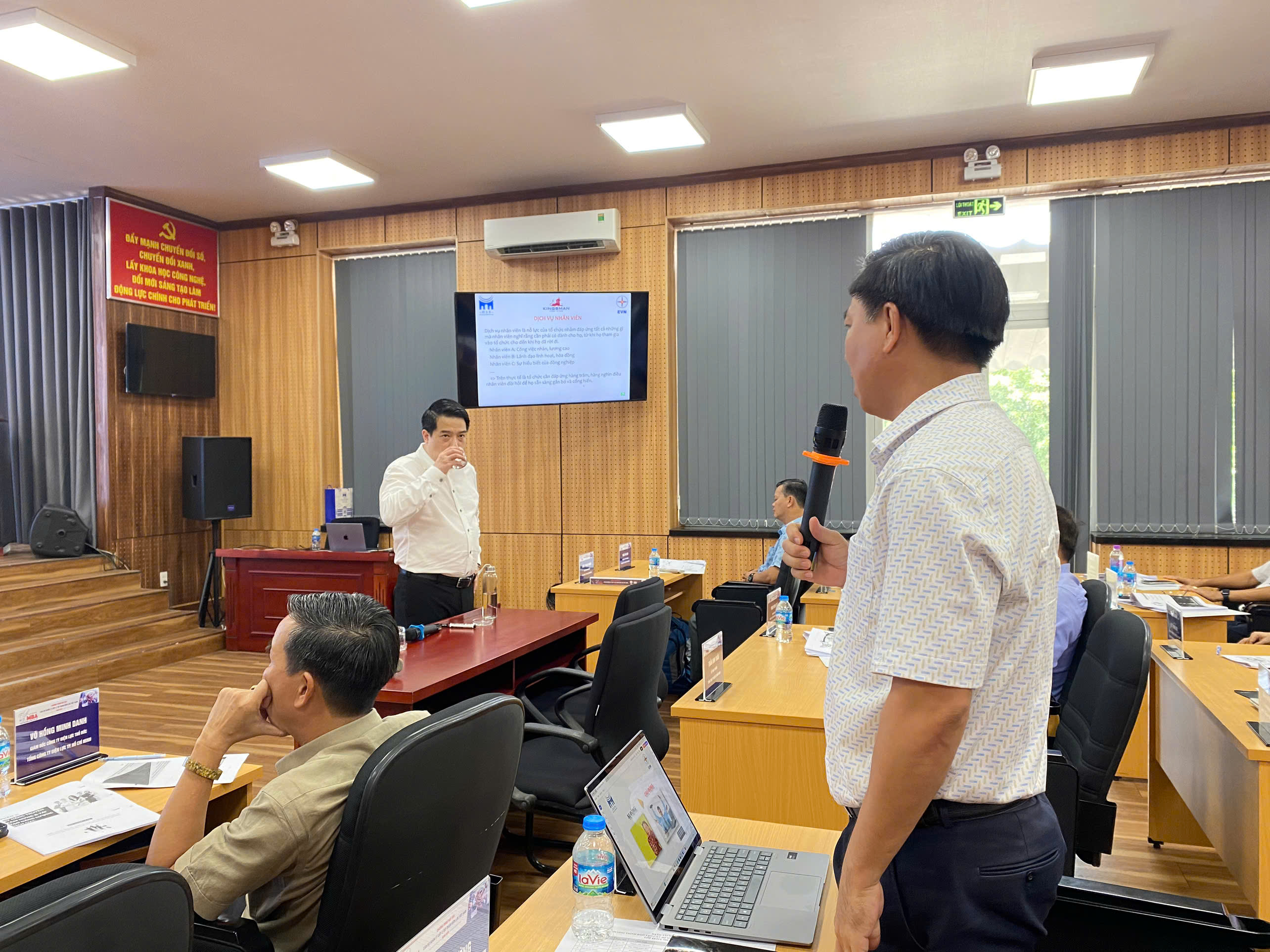 z6864854143293_a85846d6be33de8efae0e06bdaad73f1