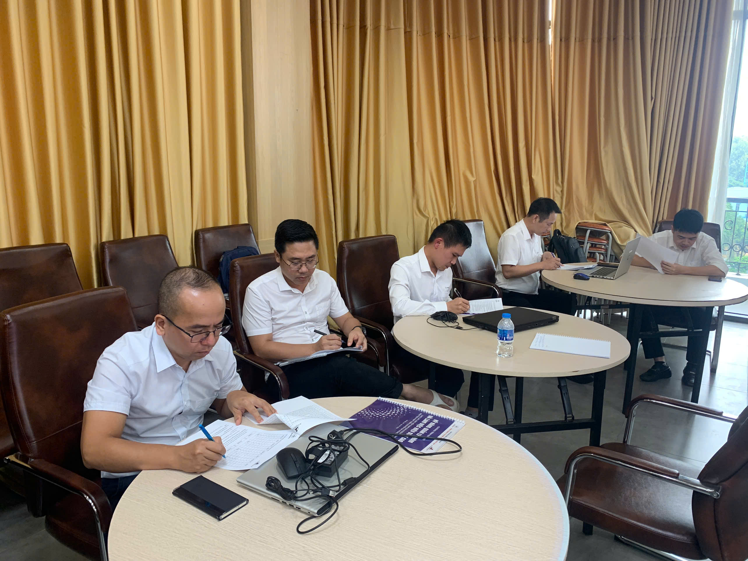 z7055082089682_3a01727d1063c4401d04104356af90d7