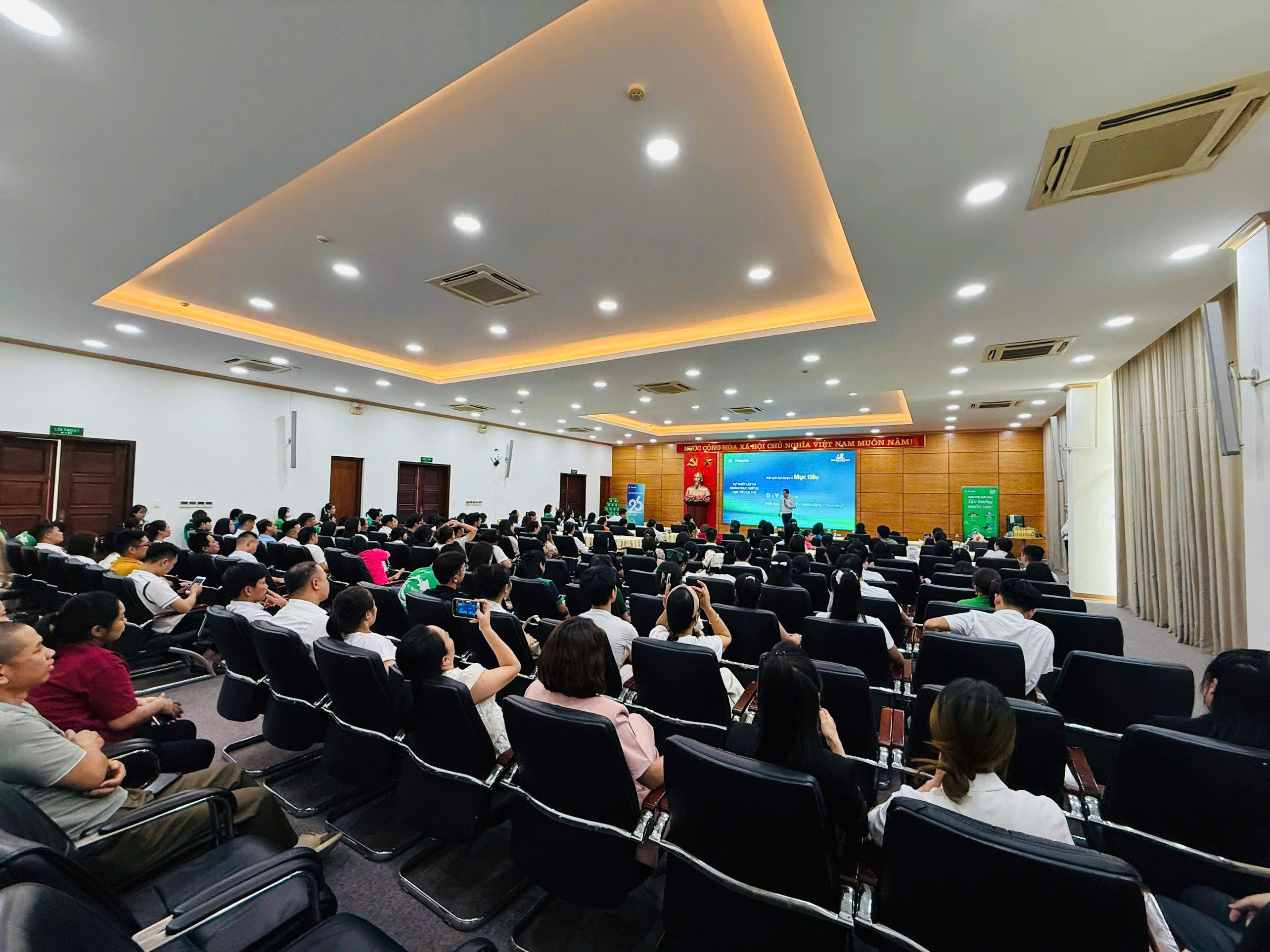 z6877230869806_2801b966b4ced4e34f60649f74c2e79e