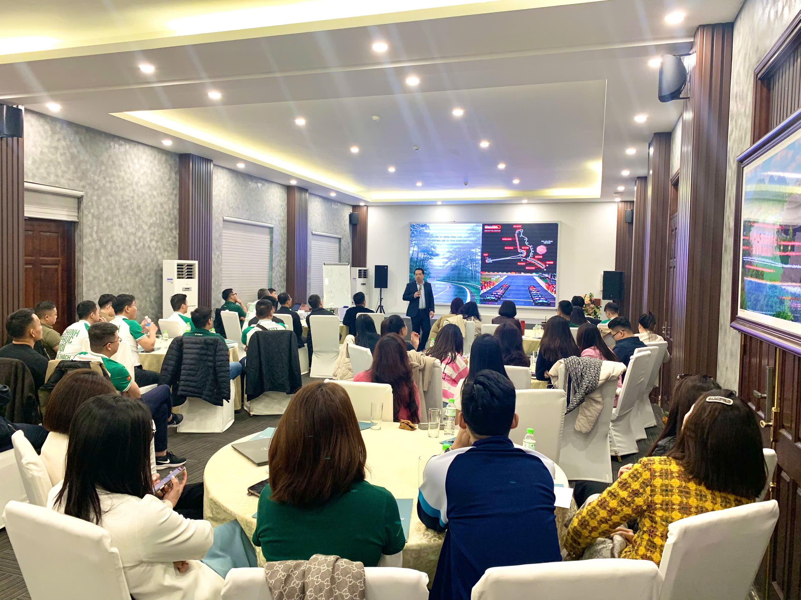 z7274278008836_1de29fad4bcf749e36591d38bf72276d