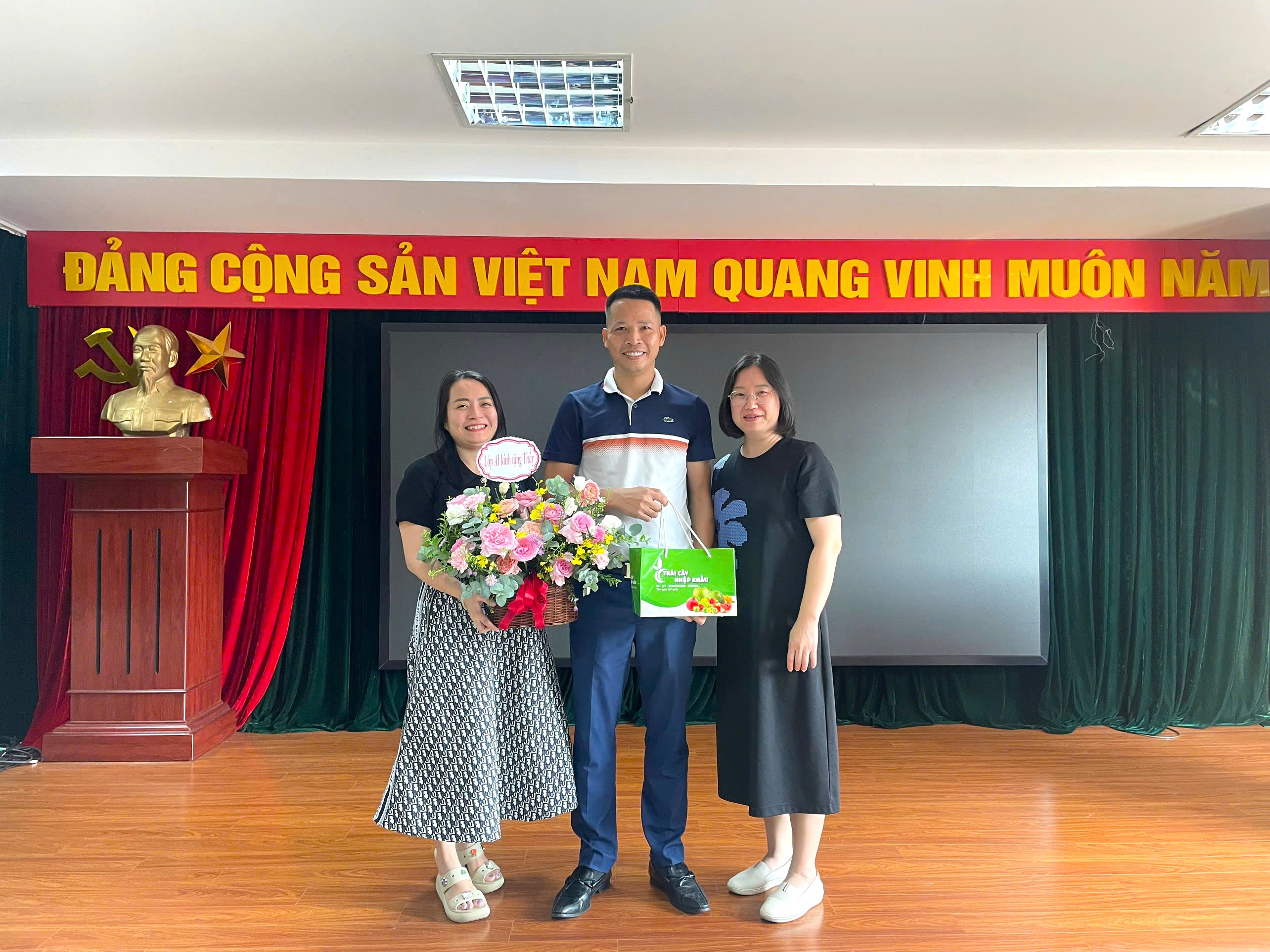 5cdf30a395c823967ad9