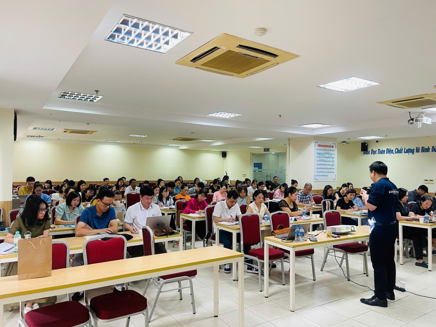 91554d93-1000-4b79-abfc-a8a484737c1e