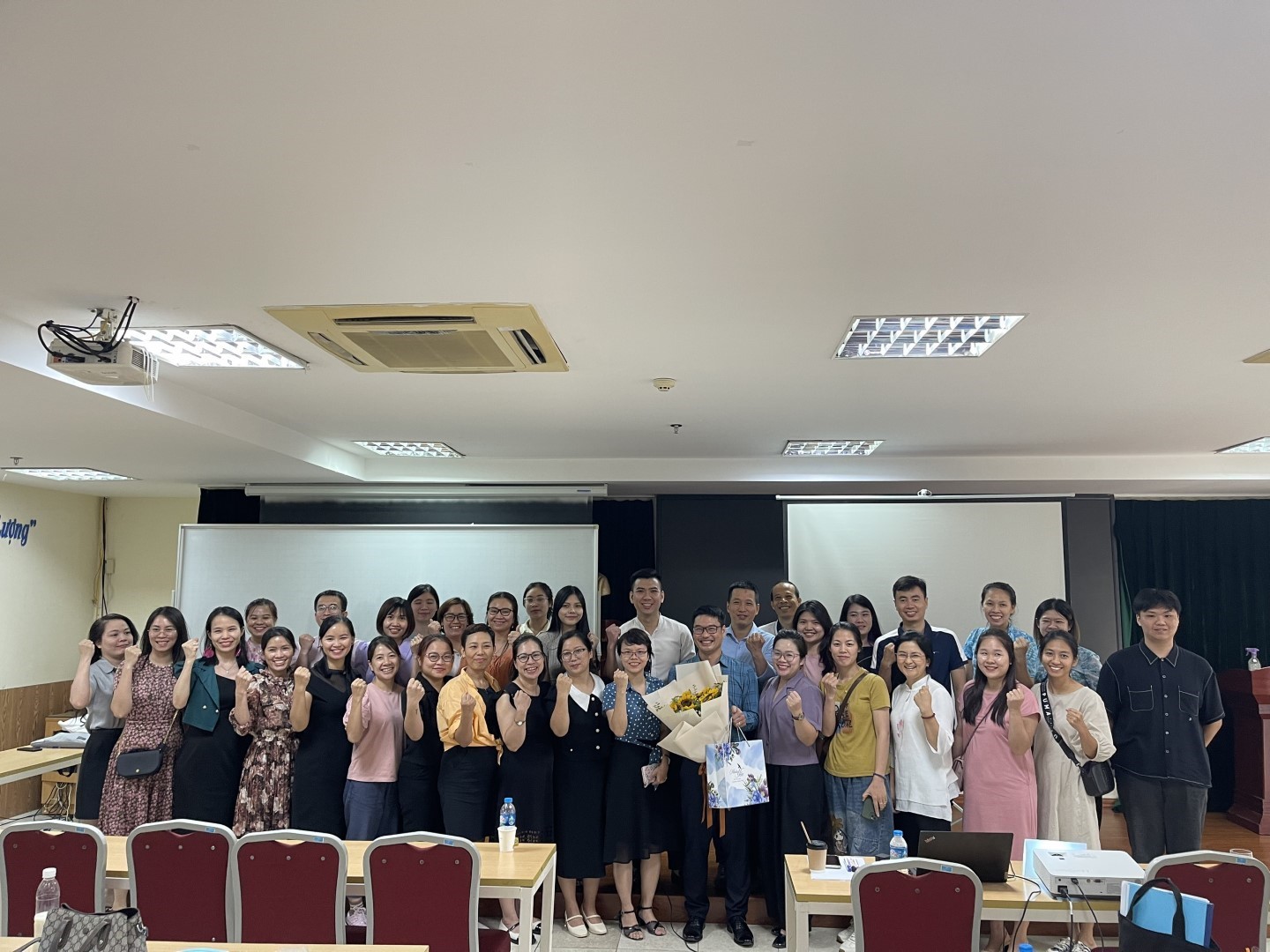 5b7739ecf14854160d59